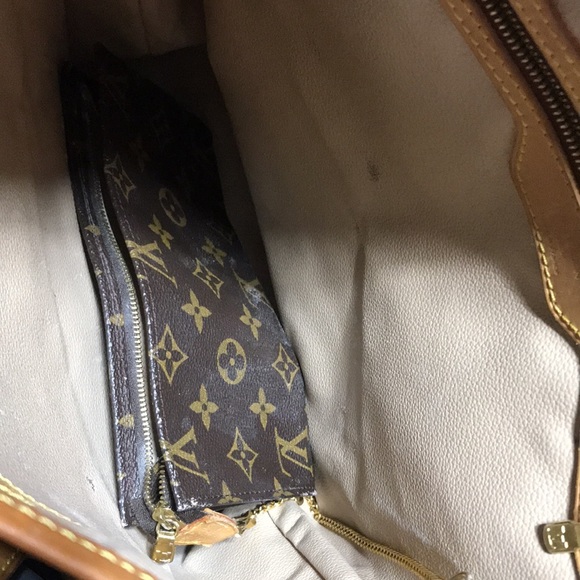 ๐ STUNNING ๐ retired Louis Vuitton bucket/ wallet - Picture 14 of 16